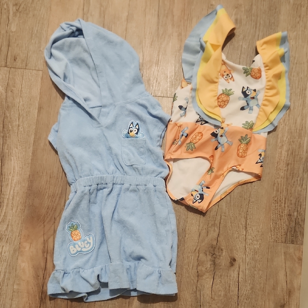 Bluey Kids Bathrobe and Swimsuit Set